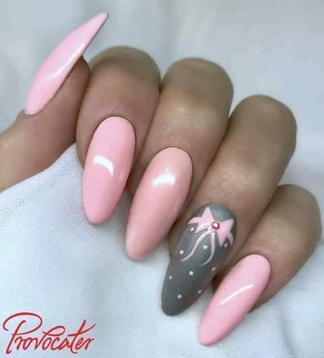 Nails 2018, Christmas Nails Acrylic, Accent Nails, Fancy Nails, Nail Polishes, Valentines Nails, Gorgeous Nails, Love Nails, Acrylic Nail Designs