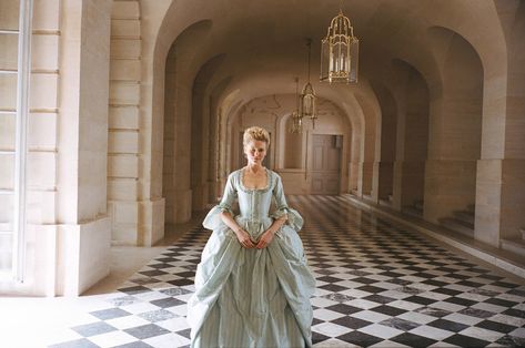 Marie Antoinette Film, Marie Antoinette Movie, Marie Antoinette 2006, Film Blue, Lady In Waiting, Costume Drama, Sofia Coppola, Kirsten Dunst, Movie Costumes