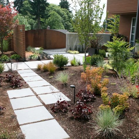 Small Yard Landscape, Pnw Landscaping, Cheap Landscaping Ideas For Front Yard, Front Yard Transformation, Small Yard Design, Front Door Landscaping, Backyard Playground Landscaping, Dry Stream, Garden Path Lighting