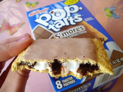 yuss Pop Tarts Smores, Pop Tart Aesthetic, Pop Tarts Aesthetic, Smores Pop Tarts, Pop Tart Flavors, Perfect Bucket List, Pop Tart, Food Experience, Ultimate Bucket List