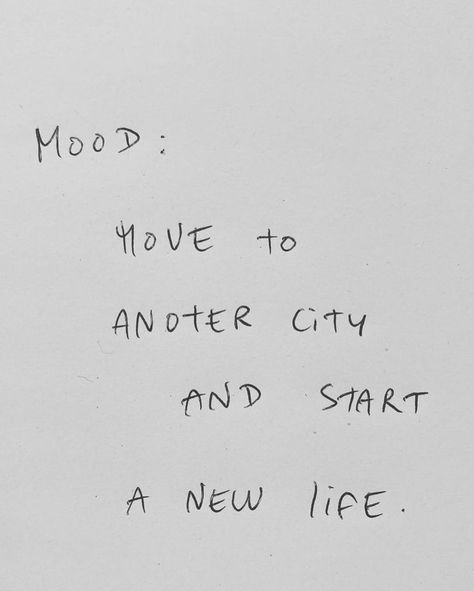 mood: move to a new city and start a new life??🤪💖✨ I’ve been giving myself permission to take a step back, be fully present offline and prioritize my own energy (if you need a break, pls take one!) see, i’ve been manifesting COURAGE this year (literally the word that keeps showing up everywhere in my life) to step out of my comfort zone, to experience more, to take bold action. …and with that comes BIG CHANGE✨ in the last six months, I have: - been to Mexico, New Jersey, Dallas, Kansas C... Need A Break Quotes, I Want My Life Back, Starting Over, Cut My Own Hair, Move To A New City, Start A New Life, Out Of My Comfort Zone, Talk Quotes, Take A Step Back