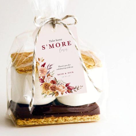 S'more love Fall Wedding Favor Gift Tags Fall In Love Party Favors, Smores Bridal Shower Theme, S’mores Party Favors, Fall In Love Bachelorette Party, Fall In Love Wedding Shower Theme, Fall In Love Wedding Theme, Unique Fall Wedding Ideas, Fall In Love Bridal Shower Ideas, Fall Wedding Shower Ideas