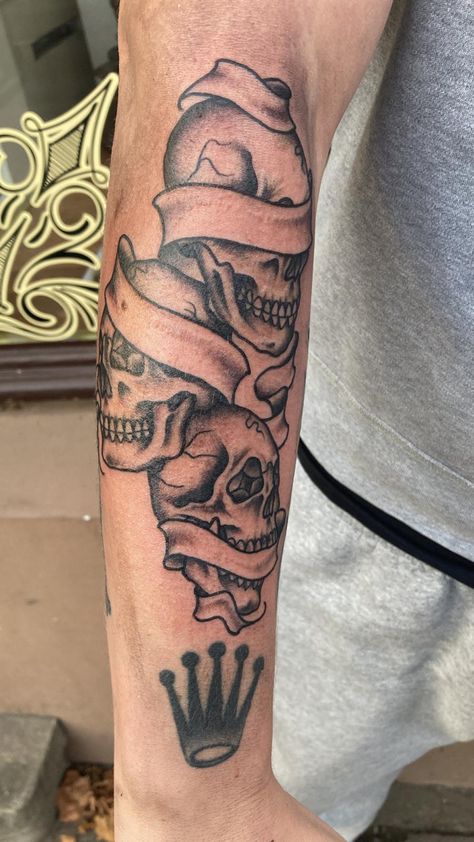 Medium Size Tattoos, Medium Tattoos, Evil Tattoo, Egypt Tattoo, Spider Tattoo, Skull Tattoo Design, Arm Tattoos For Guys, Skull Tattoos, I Tattoo