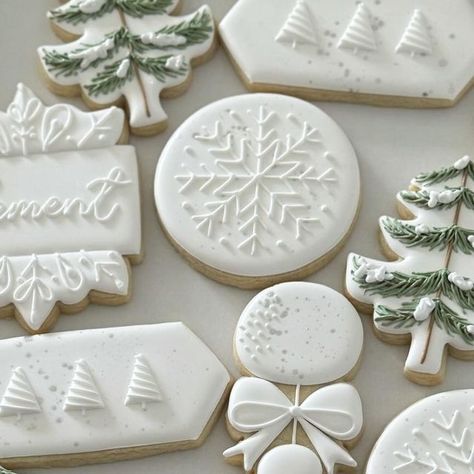 Sweet Adelaide’s on Instagram: "First cookies of 2024 is this cute Winter Wonderland set." Winter Cookies Aesthetic, Neutral Christmas Cookies, Winter Theme Cookies, Winter Cookies Royal Icing, Winter Onederland Cookies Boy, Winter Wonderland Cookies Decorated, White Christmas Cookies Decorated, White Cookies Decorated, Winter Themed Cookies