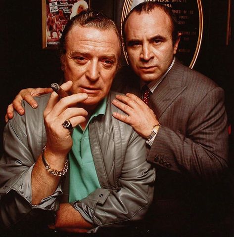 Michael Caine and Bob Hoskins Michael Caine Young, The Long Good Friday, Bob Hoskins, Gangster Films, Classic Pictures, Michael Caine, Film Buff, Cinema Movies, History Pictures