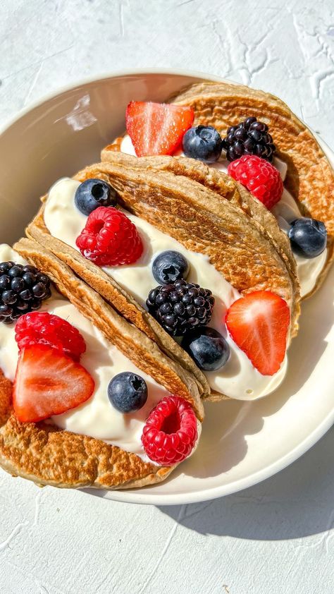 Thick Pancakes, Pancake Tacos, Healthy Protein Pancakes, Protein Pancakes, Breakfast Pancakes, Chocolate Syrup, Fresh Fruits, The Breakfast Club, Recipe Box