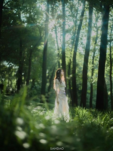 Test Shoot Ideas, Fantasy Photoshoot Ideas, Ethereal Photography, Fairytale Photoshoot, Debut Photoshoot, Fairy Photoshoot, Concept Photography, Nature Photoshoot, Ethereal Aesthetic