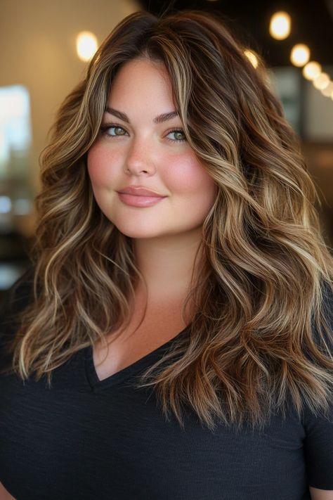 13 Plus Size Hairstyles To Boost Your Confidence - NeedleStar Plus Size Formal Hairstyles, Long Haircuts For Plus Size Women, Medium Length Haircut For Plus Size, Plus Sized Haircuts, Hairstyles For Plus Size Women In 40s, Long Vs Short Layers, Plus Size Women Haircuts, Hair Styles For Plus Size Women, Hairstyles For Fat Faces Plus Size