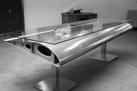 wing table Happy Birthday Amelia, Airport Furniture, Airplane Furniture, Aviation Office, Old Aircraft, Industrial Loft Decor, Airplane Wing, Aircraft Wing, Aviation Furniture