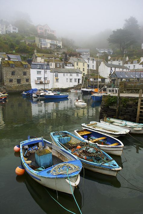 Polperro Cornwall, Devon And Cornwall, Seaside Village, Cornwall England, England And Scotland, Small Boats, Fishing Villages, English Countryside, England Travel