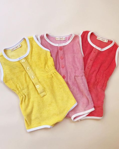 joonbird on Instagram: “Retro terry cloth rompers available now on www.joonbird.com 💛💛💛” Towel Clothes, Playful Cotton Onesie For The Beach, Retro Kids Clothes, Terrycloth Robe, Terry Towelling Set, Terry Cloth Romper, Terry Cloth Robe, Terry Cloth Dress, Baby Models