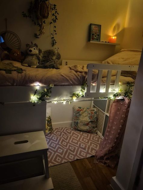 Under Bed Chill Area, Bed Above Closet, Bed With Hideout Underneath, Cool Things To Have In Your Room, Loft Bed Ideas Aesthetic, Cozy Kitchen Ideas, Luxury Dorm, Garage Door Ideas, Luxury Dorm Room