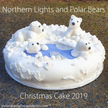 Iorek Byrnison, Marshmallow Crafts, 10 Birthday Cake, Christmas Cake Designs, Dark Materials, Creative Baking, Polar Bear Christmas, Xmas Cake, Winter Cake