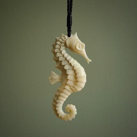 Savon Diy, Wooden Jewelery, Dremel Crafts, Dremel Carving, Wood Jewelery, Soap Carving, Bone Crafts, Dremel Wood Carving, Seahorse Pendant