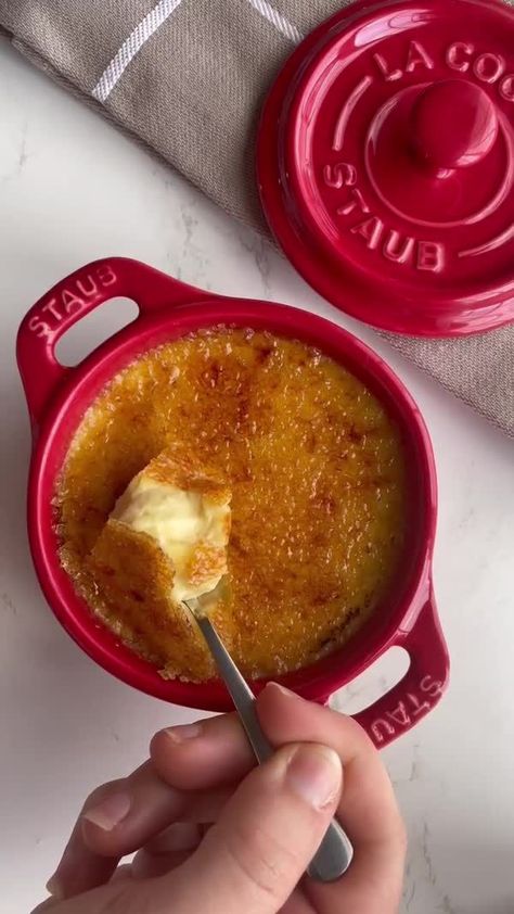 Creme Brûlée in Staub Mini Cocottes | dessert, French cuisine, recipe, stoneware | That crackle. 🔥 An iconic French dessert for Bastille Day. Classic Créme Brûlée Recipe: https://bit.ly/3OhgALj Staub Stoneware Mini Cocotte Set:... | By Williams Sonoma Staub Recipe, Mini Cocotte Recipe, Dessert French, Creuset Recipes, Cocotte Recipe, Le Creuset Recipes, Creme Brulee Recipe, Bastille Day, French Dessert