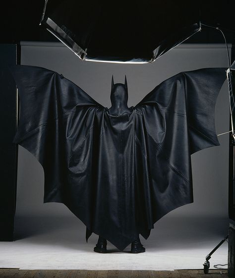 Iron Batman, Logo Dc, 1989 Batman, Batman Returns Cinematography, The Batman Batmobile, Tim Burton Batman, The Dark Knight Returns Batman, Michael Keaton Batman, Batman Cape