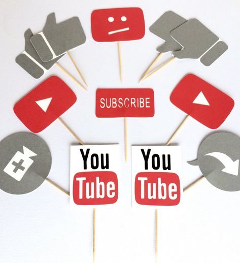 YouTube Party Cupcake Toppers, Social Media Birthday Decor, App Party, Teen Party Ideas, YouTube #birthday #youtube Influencer Party, Teen Party Ideas, Playstation Party, Youtube Theme, Youtube Birthday, Youtube Party, Social Media Party, Recipe For Teens, Drink Garnishing