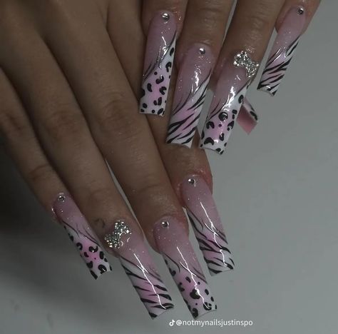 90s Style Nails, Trashy Nails, 90s Nails, Zebra Nails, Punk Nails, Pretty Gel Nails, Y2k Nails, Really Cute Nails, Print Nails