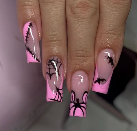 Nail Ideas For Medium Nails, Spooky Nails Coffin Shape, Pink And Blue Halloween Nails, Halloween Nail Inspo Square, Fall Halloween Nails Acrylic, Halloween Nails Coffin Shape Short, Pink Halloween Short Nails, Orange And Pink Halloween Nails, Pink And Black Spooky Nails