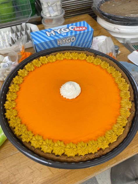 Thanksgiving Cookie Cake Ideas, Fall Cookie Cakes Decorated, Thanksgiving Cookie Cake Designs, Fall Message Cookies, Thanksgiving Cookie Cakes, Fall Cookie Cake Designs, Fall Cookie Cake, Thanksgiving Cookie Cake, Halloween Cookie Cake