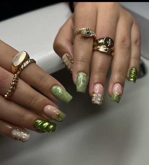 It’s kinda giving poison ivy Moss Nail Art, Jade Stone Nails, Green Nail Inspired, Green Jelly Nails, Short Work Nails, Acrylic Nail Designs Short, Green Nails Almond, Nail Inspired, Fun Nail Ideas