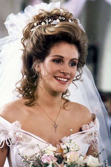 Magnolia Movie, Steel Magnolias 1989, Tv Weddings, Magnolia Wedding, Steel Magnolias, Wedding Movies, Sandra Bullock, Reese Witherspoon, Julia Roberts