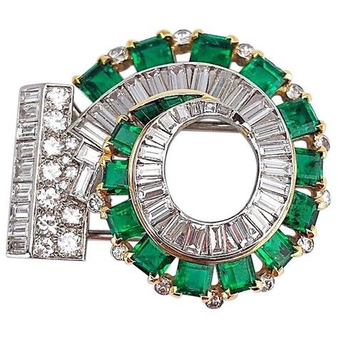 Cartier 1930s Platinum and 18KT, 6.53Ct. Emerald and Diamond Swirl Clip Brooch | From a unique collection of vintage Brooches at https://www.1stdibs.com/jewelry/brooches/brooches/. Art Deco Diamond Brooch, Jewelry Cartier, King Edward Vii, Cartier Panthere, King Edward, Cartier Jewelry, Diamond Brooch, Antique Vintage Jewelry, Gold Brooches