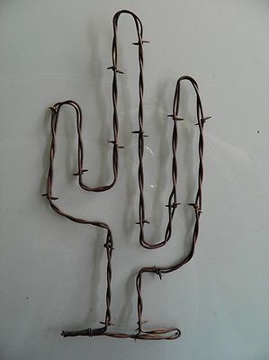 Barbed Wire Cactus, Wire Cactus, Barb Wire Crafts, Metal Cactus, Southwestern Wall Decor, Country Western Decor, Barbed Wire Art, Western Wall Decor, Art Fil