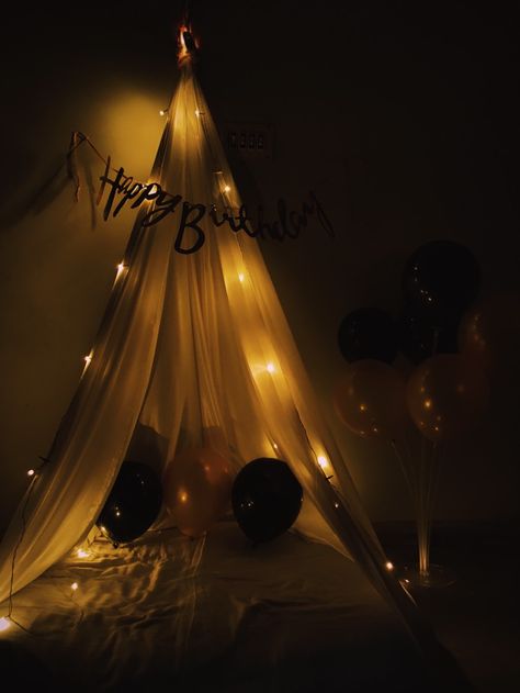 Hostel Birthday Room Decoration, Trendy Birthday Decorations, Room Decoration For Birthday Surprise For Best Friend, Birthday Decoration Ideas In Hostel, Hostel Birthdays Decoration, Birthday Room Decorations Surprise, Hostel Room Decoration, Room Decor Hostel, Hostel Decor