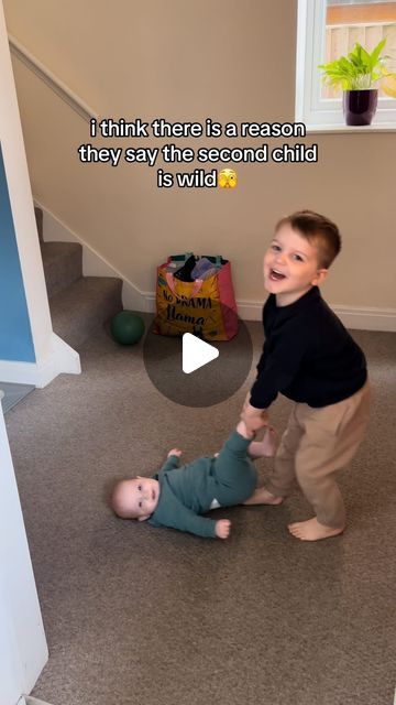 L E A N A  J A Y N E on Instagram: "this poor kid hahaha honestly I panic and she just finds it hilarious🫣😅😅😅😭  #secondchild #momoftwo #secondbaby #baby #babiesofinstagram #momsofinstagram #toddler #toddlersofinstagram #funny" Bama Girl, Tantrums Toddler, Toddler Humor, Poor Children, Second Baby, Parenting Humor, Potty Training, Second Child, A J