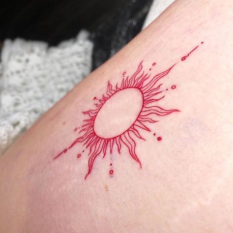 Sun Tattoo Designs, Hippie Tattoo, Inspiration Tattoos, Sun Tattoos, Red Ink Tattoos, Red Tattoos, Sun Tattoo, Dainty Tattoos, Dope Tattoos