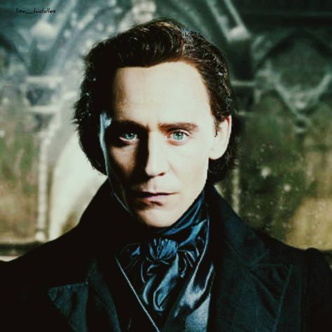 4,112 volgers, 559 volgend, 3,039 berichten - Bekijk Instagram-foto's en -video's van Lisa (@hiddlesister) Cygnus Black, Sir Thomas Sharpe, Marauders Cast, Tom Hiddleston Crimson Peak, Walburga Black, King Tom, The Hollow Crown, Thomas Sharpe, Loki Art