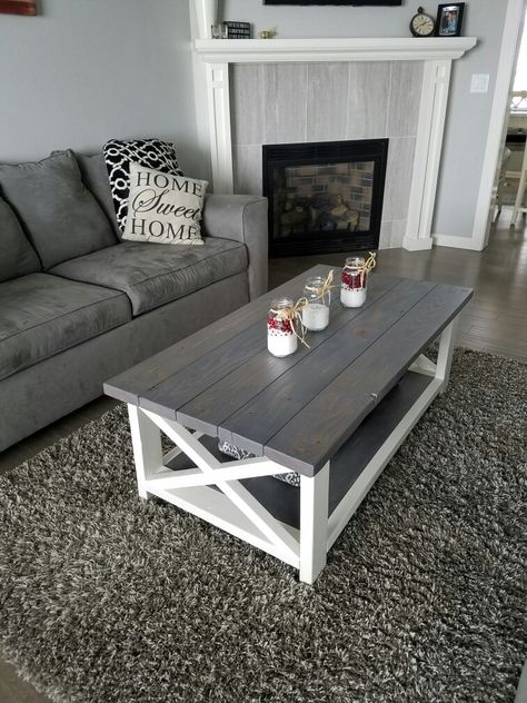 Glazing Furniture, Rustic Furniture Diy, Farmhouse Dining Room Table, Creative Coffee, Coffee Table Farmhouse, Diy Coffee, Farmhouse Furniture, Farmhouse Dining Room, Coffee Table Design