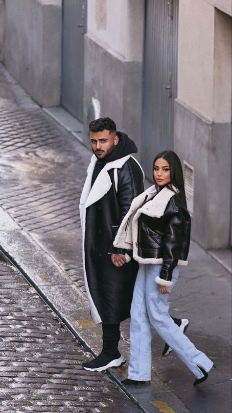 Cute Couple Outfits Casual, Couple Outfits Matching Classy, Couple Date Night Outfits, Fall Outfits For Couples, London Aesthetic Outfits, What To Wear In London, London Winter Outfits, London Outfit Ideas, Couple Outfits Matching