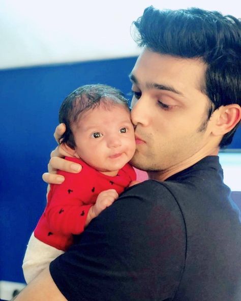 Manik Malhotra, Erica Fernandes, Parth Samthaan, Dear Crush, Crush Pics, Teen Girl Dresses, Dear Future Husband, Instagram Photo Editing, Cute Stars