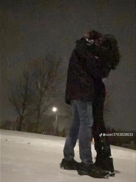 Winter Couple Pictures, Christmas Couple Pictures, Dreamland Billionaires, Snow Couple, Universal Language, The Love Club, Winter Love, Relationship Goals Pictures, Kissing Couples