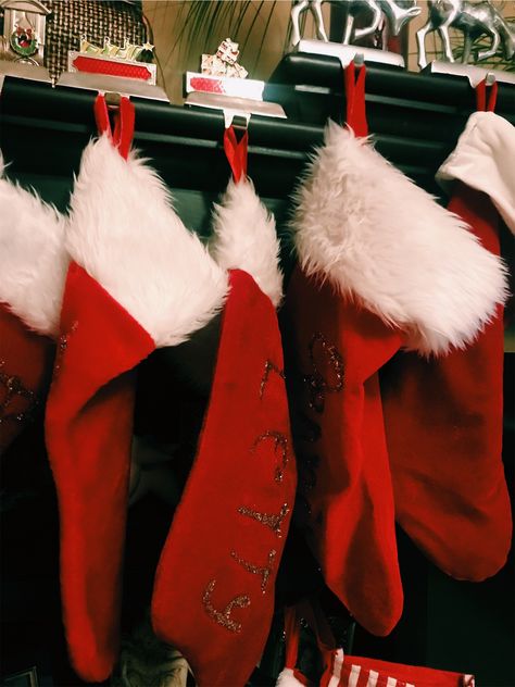 Red Christmas Stockings Aesthetic, Christmas Red And White Aesthetic, Stocking Aesthetic Christmas, Christmas Stocking Aesthetic, Christmas Red Aesthetic, Christmas Stockings Aesthetic, Christmas Couple Aesthetic, Red Christmas Aesthetic, Christmas Cuddles