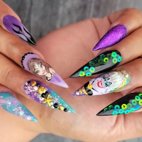 #thelittlemermaid #seawitch #ursulanails #ursula #thelittlemermaidnails #disneynails #nailart #nailtrend #purplenails #greennails #marblenails #nails #seanails #oceannails #beachnails Ursula Nail Designs, Ursula Nail Art, Ursula Nails, Disney Villain Nails Ursula, Ursula Sea Witch, Ursula Tumbler Cup, Ursula’s Eels, Sea Nails, Green Acrylic Nails