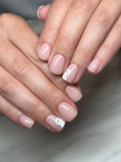 White Halloween Nails Short, Ghost French Tip Nails Square, Light Pink Ghost Nails, Simple Halloween Nails Ghost, Pink Ghost Nails Short, Ghost Pink Nails, Subtle Ghost Nails, Pink And Black Ghost Nails, Ghost Nail Art Easy