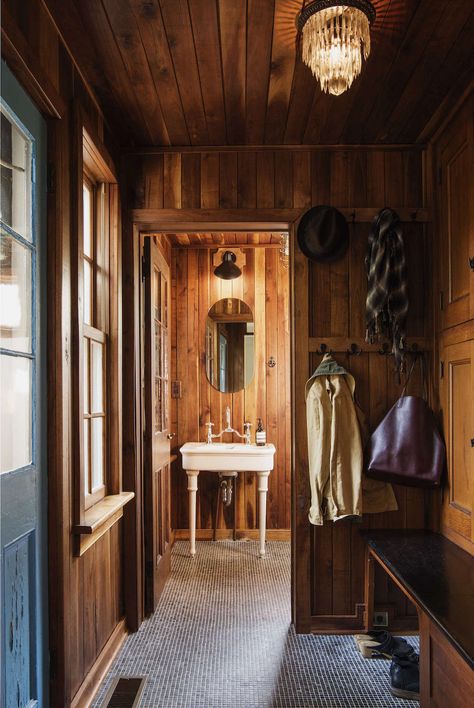 Trend Alert: The Return of Retro Wood Paneling - Remodelista Elizabeth Roberts, Brooklyn Brownstone, Cedar Shingles, Weekend House, Oak Panels, Wood Cladding, Exposed Wood, Wood Panel Walls, Decoration Inspiration