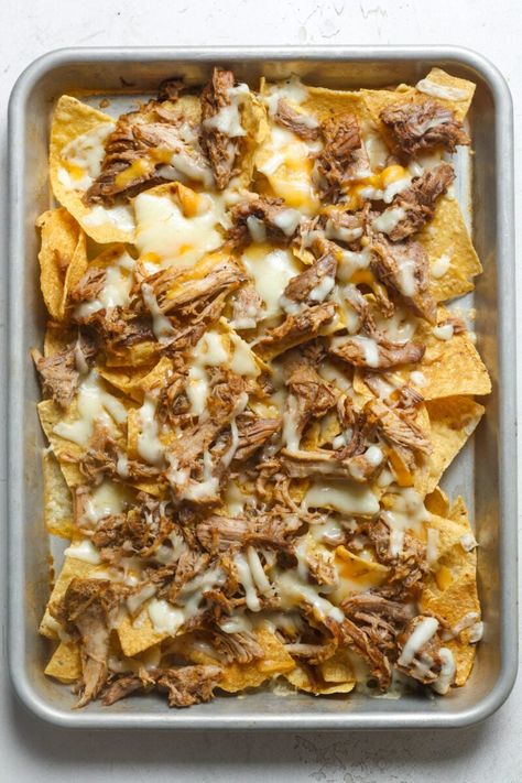 Pulled Pork Nachos Pork Nachos Pulled, Pulled Pork Nachos Loaded, Nachos Pulled Pork, Nachos In Oven, Pulled Pork Nachos Recipe, Pork Nachos Recipe, Oven Roasted Pulled Pork, Nacho Toppings, Pulled Pork Nachos