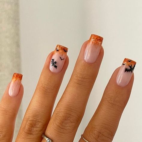 𝐇𝐚𝐧𝐧𝐚𝐡 𝐓𝐚𝐲𝐥𝐨𝐫 on Instagram: "#ad A little bit batty 🦇
________________
Using @the_gelbottle_inc 

★ Cattail
★ Jet Black studio gel 
★ BIAB NU05

#biab #autumnnailinspo #nailart #nailinspo #nailart #octobernails #october #fallnails #fall #autumnnails #autumnnails2024 #squarenails #navynails #nails #nailideas #blacknails #nailsdesign #ghostnails #halloween #halloweennails #batnails" Hannah Taylor, Bat Nails, Nailinspo Nailart, Navy Nails, Black Studio, October Nails, Dipped Nails, Square Nails, Black Nails