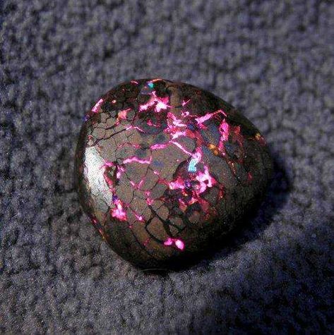 Geology is beautiful!  Red/Pink theme this week :) - Imgur Dragon Eggs, Pretty Rocks, Australian Boulder Opal, Beautiful Rocks, Rocks Crystals, Gems Crystals, Mineral Stone, Metallic Pink, Minerals And Gemstones