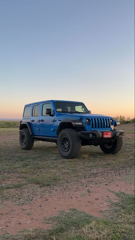 Jeep Wrangler High Tide, Blue Jeep Wrangler Aesthetic, Blue Jeep Wrangler, Jeep Wallpaper, Car Jeep, Blue Jeep, Custom Jeep Wrangler, Aesthetic Core, Fluffy Cows