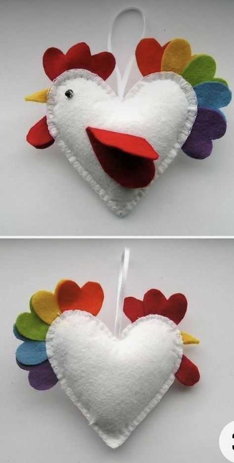 Chicken Crafts, Felt Crafts Christmas, Fabric Christmas Ornaments Diy, Folded Fabric, Christmas Ornaments Diy, Quilted Christmas Ornaments, Felt Heart, Christmas Ornament Pattern, Felt Birds