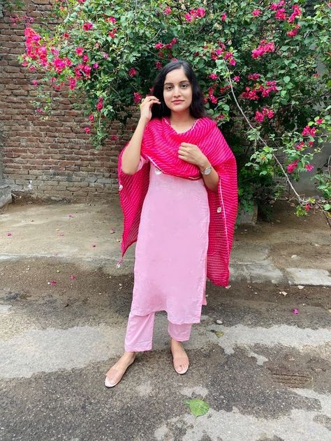 Dark Pink Suits Women, Pink Suits Women Indian, Indo Western Dress For Girls, Pink Suits Women, Western Dresses For Girl, Kurta Pants, Suit Combinations, Pink Kurta, Ethnic Suit