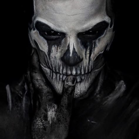 Skull Makeup Tutorial, Halloween Tattoo, Skull Artwork, Skull Makeup, Special Effects Makeup, Skull Face, Skull Wallpaper, Four Horsemen, Halloween Makeup Looks