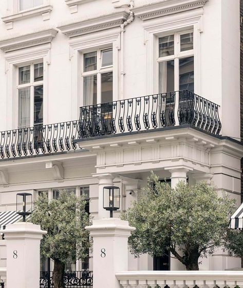 The Laslett | 4 Star Boutique Hotel in Notting Hill, London Hotels In London, 4 Star Hotel, Notting Hill London, Victorian Townhouse, All I Ever Wanted, Conde Nast, Notting Hill, Top Hotels, Spare Room