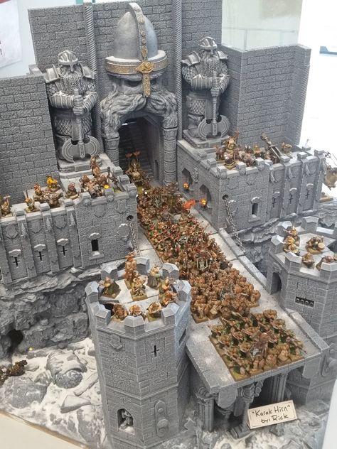 Dwarven City, Warhammer Dwarfs, Model Castle, Dnd Crafts, D&d Minis, Warhammer Terrain, 40k Terrain, Train Miniature, D&d Miniatures