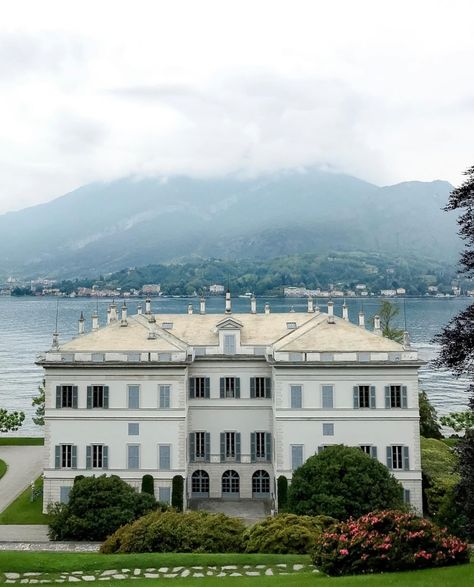 ELLUXELLA | Interiors • Architecture • Travel | Endless elegance… 📍Villa Melzi, Lake Como, Italy @giardinidivillamelzi 📷: @olegzaicev ⚜️ Follow for timeless architecture, design… | Instagram Villa Melzi, Timeless Architecture, Lake Como Italy, Como Italy, Grand Hotel, Lake Como, Interior Architecture, Architecture Design, Villa